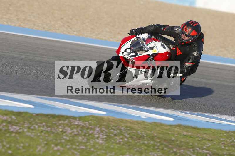 /02 28.-31.01.2025 Moto Center Thun Jerez/gruen-green/92